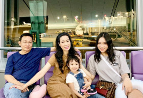 Vợ chồng NSƯT Trịnh Kim Chi đưa hai con sang Hàn Quốc mừng sinh nhật