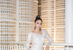 Tiểu Vy lần đầu mang ‘giày hoa hậu’ trị giá 300 triệu đi sự kiện