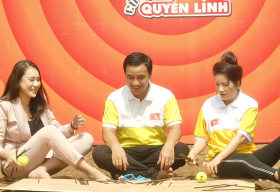 Quyền Linh rủ Ngọc Trinh và Hồ Bích Trâm chơi banh đũa trong ‘Thử Thách 99 giây cùng Quyền Linh’