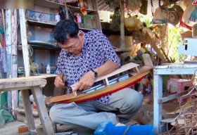 Chân dung ngư phủ miền Tây – người sở hữu mô hình tàu thuyền nhiều nhất Việt Nam