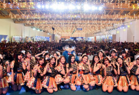 Hàng ngàn fan vây kín SGO48 tại sự kiện giao lưu văn hóa Nhật Bản