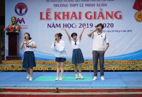 Kaity Nguyễn, Trang Hý, Trịnh Thảo và Soho ‘náo loạn’ lễ khai giảng của trường THPT Lê Minh Xuân