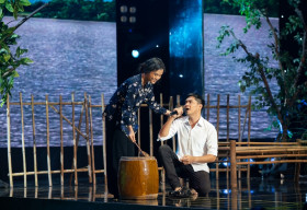 Diễn kịch mẹ con đẫm nước mắt, Phương Trinh Jolie và Minh Luân nhận ‘cơn mưa’ lời khen từ ban giám khảo 