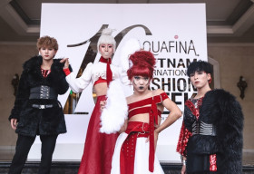 Học “lỏm” bí kíp mặc đồ sành điệu của giới trẻ Hà thành tại The Best Street Style Thu Đông 2019