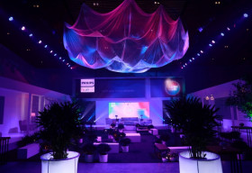 Signify trình làng hệ thống chiếu sáng không dây cá nhân Philips Hue