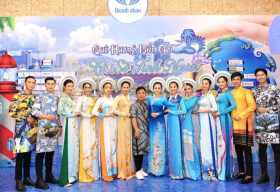 NTK Việt Hùng cùng dàn mẫu danh tiếng mang khát vọng trẻ đến “Quê hương biển gọi”