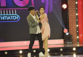 Khả Như vứt hết “liêm sỉ”, ngã vào lòng trai đẹp tại Sàn Đấu Ca Từ