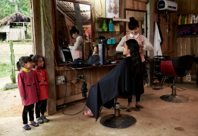 L’Oréal kỷ niệm 10 năm thành lập dự án ‘Làm đẹp để sống, Sống để làm đẹp’ tại Việt Nam