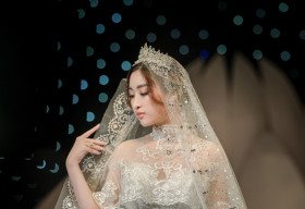Hoa hậu Đỗ Mỹ Linh diện váy cưới đính kim cương trị giá 1 triệu USD