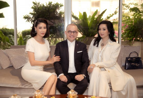 Hoa hậu Hà Kiều Anh, Giáng My và NTK Công Trí dự tiệc trà của doanh nhân Nam Phố Xinh