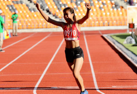 Grab thưởng 50 triệu đồng cho VĐV Phạm Thị Thu Trang