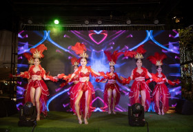 Hoành tráng đêm gala ‘Vinh quang toả sáng’ kỷ niệm ba năm thành lập của Mỹ phẩm She Life