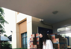 Hoa hậu Khánh Vân gửi tặng 200 phần quà cho người dân TP.HCM