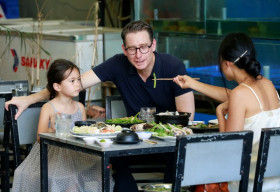 Thu Trang xúc động khi Tiến Luật và con trai bí mật tổ chức tiệc nhưng cái kết mới “khó đỡ”