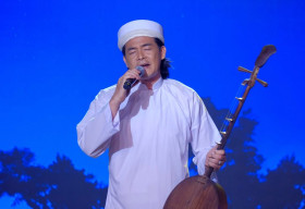 Phi Nhung: ‘Tôi thót tim khi nghe Quách Ngọc Ngoan hát’