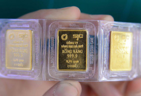 Giá vàng trong nước chính thức vượt mốc 55 triệu đồng/lượng