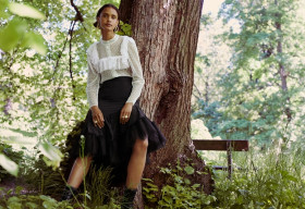 H&M hợp tác với NTK Sandra Mansour ra mắt BST đậm nét nữ tính và tình yêu thiên nhiên