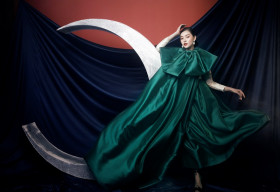 Á hậu Tường San đẹp ma mị trong bộ ảnh đón Trung thu