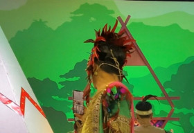 Bất ngờ trước hình ảnh Trường Giang nũng nịu khi trò chuyện cùng con gái đầu lòng