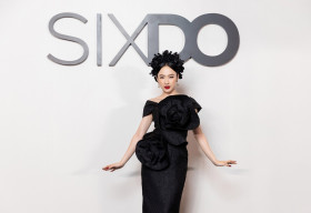 Angela Phương Trinh ‘tái xuất’ thảm đỏ thời trang, tiết lộ sẽ trở lại showbiz với loạt dự án mới