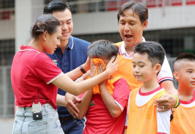 Hồ Bích Trâm lại căng thẳng với HLV Nguyễn Hồng Sơn vì sắp bị loại 1 “đứa con”