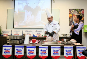 Bếp trưởng Norbert Ehrbar hướng dẫn món ăn từ thịt gà Mỹ: Vừa ngon lại dễ làm