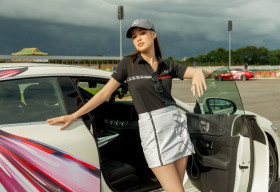Hoa hậu Khánh Vân cá tính với trang phục thể thao đi sự kiện