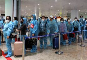 Tạm dừng các chuyến bay quốc tế chở khách vào Việt Nam, chờ quy trình chuẩn