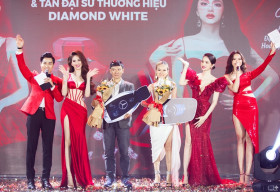 Ngọc Trinh chi 10 tỉ tổ chức Lễ ra mắt sản phẩm mới & Tân Đại sứ thương hiệu Diamond White