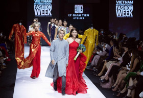 Chế Nguyễn Quỳnh Châu tái xuất sàn runway sau 2 năm “mất tích”