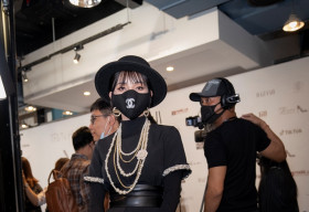 Diện phụ kiện Chanel, Ngọc Kara đẹp cuốn hút khi tham dự show diễn thời trang