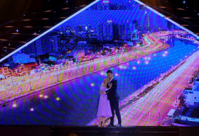 Vy Vân kể chuyện tình yêu với chồng doanh nhân Pháp tại Cười Xuyên Việt 2020