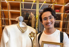 Huỳnh Lập “Chạy thục mạng” đến nhận giải Diễn viên hài được yêu thích nhất Mai vàng 2020