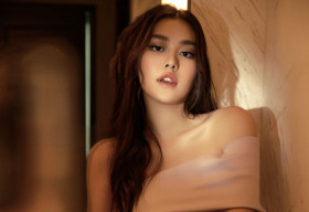 Á hậu Tường San tung bộ ảnh quyến rũ đốn tim, khoe nhan sắc ‘chết người’ hậu kết hôn