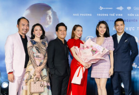 Trường Giang ngọt ngào hộ tống Nhã Phương đi ra mắt phim Song Song