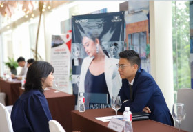 16 doanh nghiệp ‘đặt bàn tuyển dụng’ ngay tại lễ tốt nghiệp Trường Cao đẳng Việt Mỹ