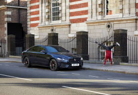 Jaguar XF tham gia một cuộc rượt đuổi ly kỳ khắp thủ đô London