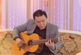Nghệ sĩ guitar Hoàng Minh: ‘Có lẽ tôi mắc nợ cây đàn guitar và phụ nữ’