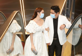 Cưới nhau hơn 13 năm, Thanh Thúy – Đức Thịnh vẫn ngọt ngào ‘tay trong tay’ mọi sự kiện