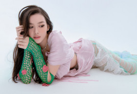 ‘Mẹ bỉm’ Tường San tung bộ ảnh mới, chính thức trở lại đường đua nhan sắc