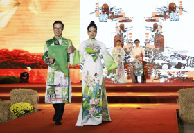 Lộng lẫy đêm tôn vinh Đại sứ Áo dài Việt Nam