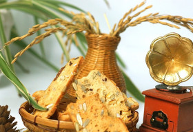 Chiều thứ 6 buồn miệng, dân văn phòng chưa biết ăn gì thì vào đây tham khảo vài món ăn vặt ngon – bổ – rẻ nè.