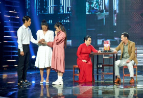 Nam Thư bật khóc khi bạn trai đem lòng yêu Khánh Vân