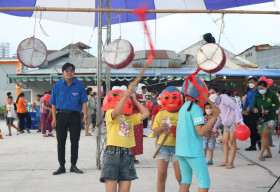 ‘Yêu thương Nâng bước’ mừng Tết Trung thu cho 500 trẻ em chịu ảnh hưởng bởi Covid-19