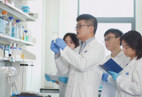 Mô hình phân tử thuốc Pangu của Huawei Cloud tăng tốc quá trình tìm kiếm và phát triển thuốc mới