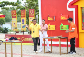 “MC quốc dân” Quyền Linh bị bà con “phũ đẹp”, đề nghị thực hiện thử thách hóc búa