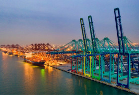 Huawei hỗ trợ Cảng Thiên Tân ra mắt mô hình cảng xanh thông minh, ghi dấu loạt thành tựu đầu tiên trên thế giới