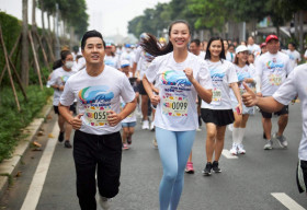 Á hậu Kim Duyên tham gia giải chạy từ thiện, hỗ trợ bệnh nhi hở môi, hàm ếch