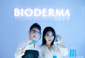 BIODERMA ‘chơi lớn’, mang cả phòng lab sinh học lẫn nhà thuốc vào sự kiện