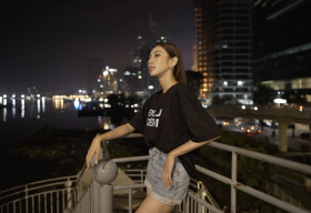 Hoa hậu Thùy Tiên ‘đu đêm’ khiến fan ngỡ ngàng